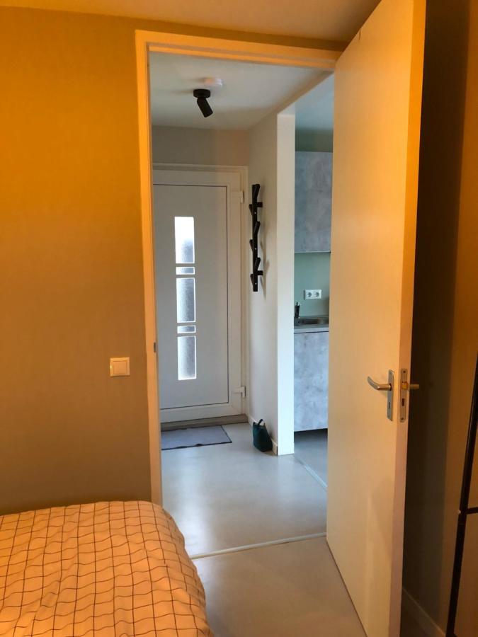 B&B Snurk Stiens, Fijn Verblijf Aan Open Vaarwater Exterior foto
